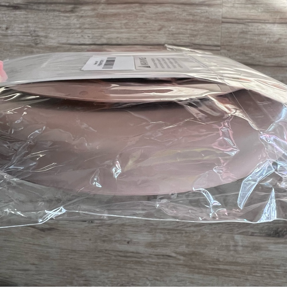 Caden Lane | Kids Silicone Suction Plate | Gender Neutral | Mauve/Taupe | NWT - Picture 4 of 5